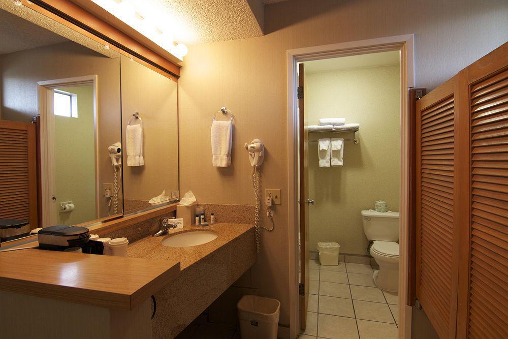 Best Western Andersen'S Inn Santa Nella Room photo
